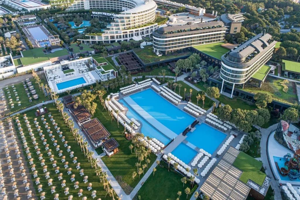 Отель Voyage Belek Golf & Spa - Белек