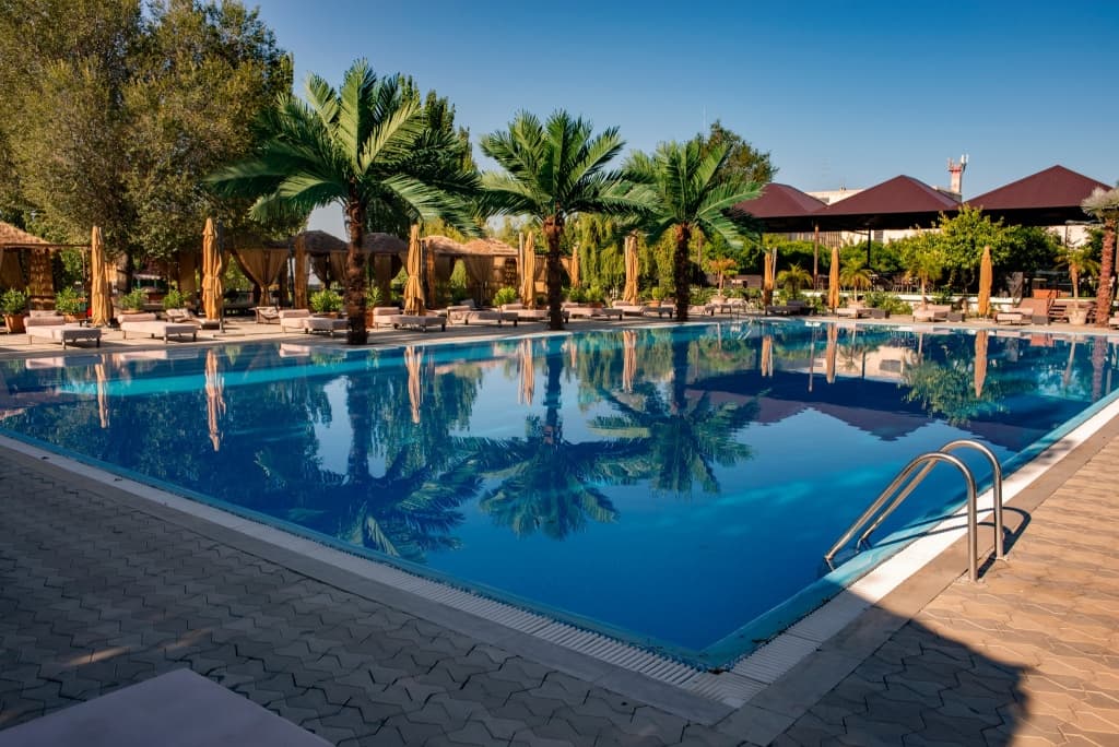 Отель Cross Resort - Ереван