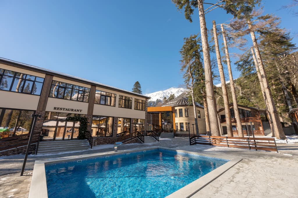 Отель Гостинично-Ресторанный комплекс SKi ReSort (Горнолыжный Курорт) - Архыз