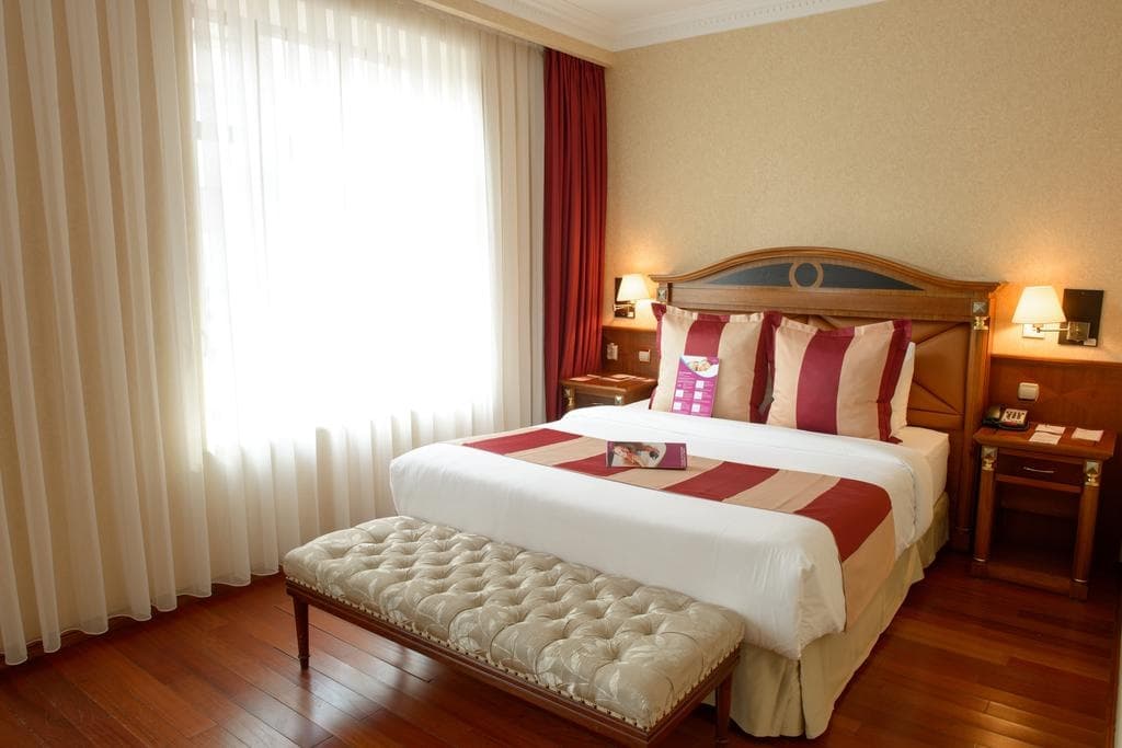 Отель Crowne Plaza Minsk - Минск