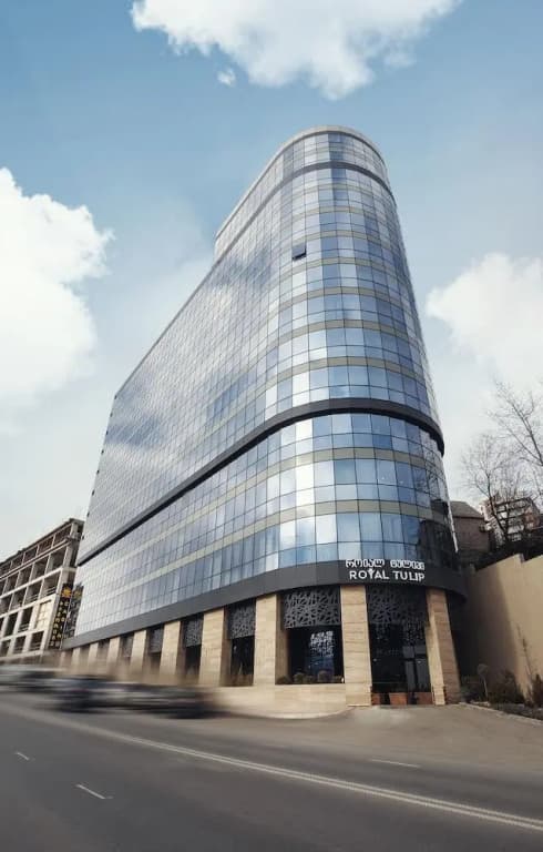 Royal Tulip Hotel & Casino Tbilisi - Тбилиси