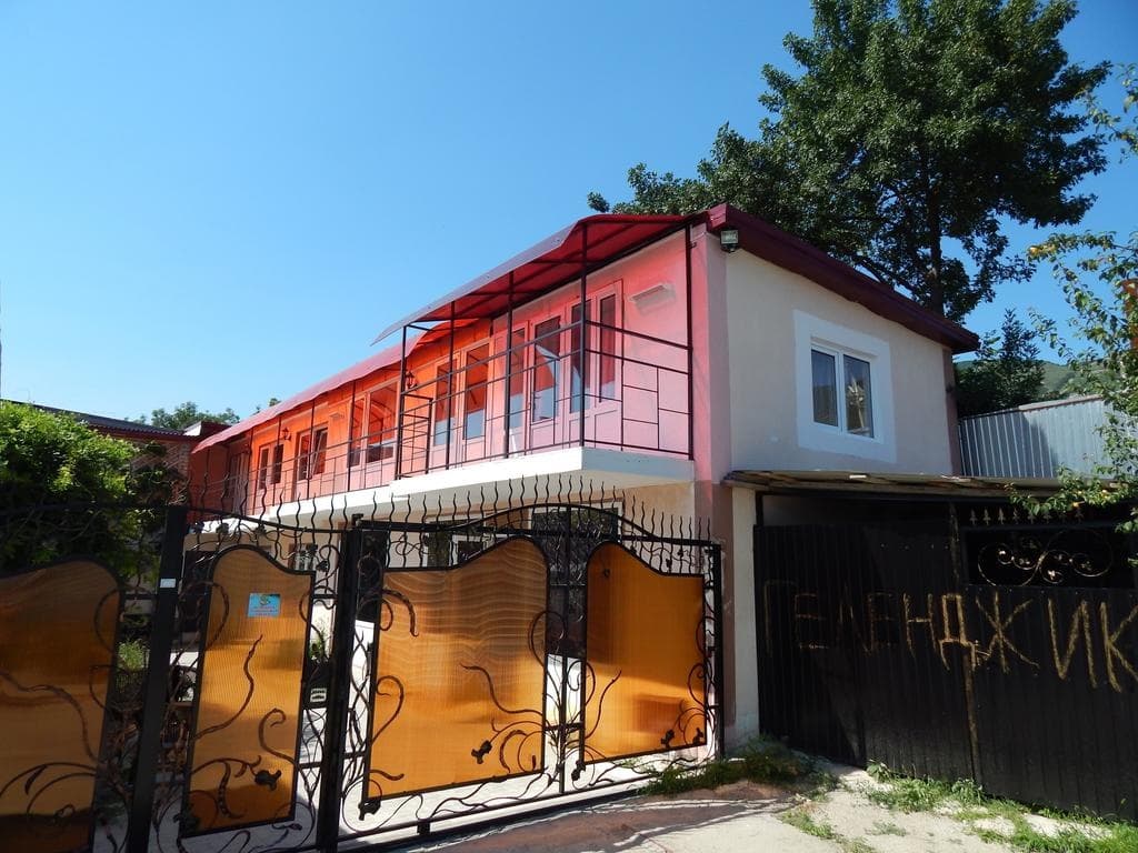 Hostel Gorkogo 72 - Геленджик