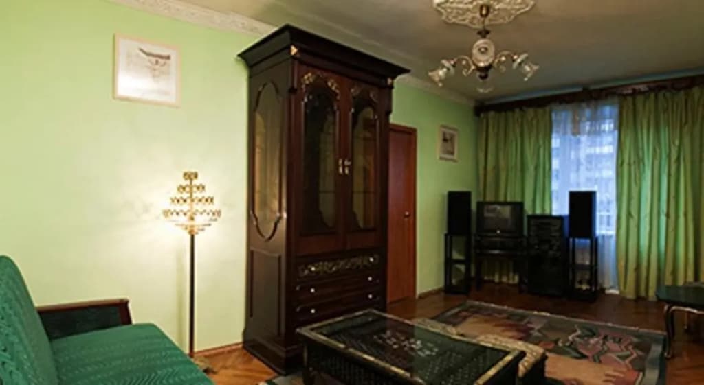 Luxor Guesthouse - Орел